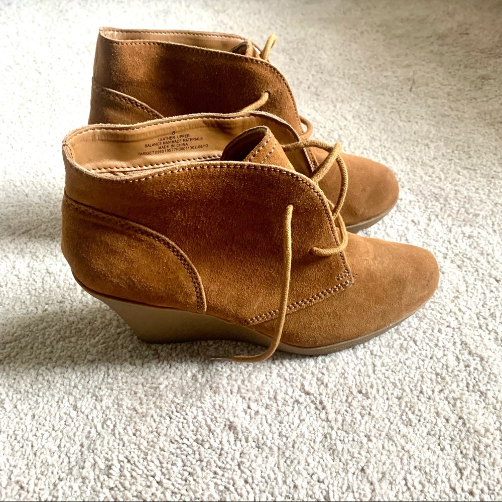 Suede booties with heel - Merona - Tan/Chestnut color size 8